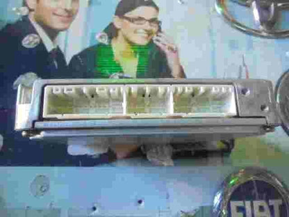 Centralita Mazda Premacy RF4P18881C RF4P 18 881C DENSO 2758005772 275800-5772