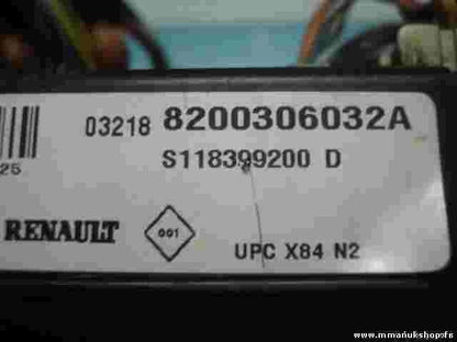 Caja de fusibles Renault Megane 2 UPC X84 8200306032A S118399200D S118399200 D