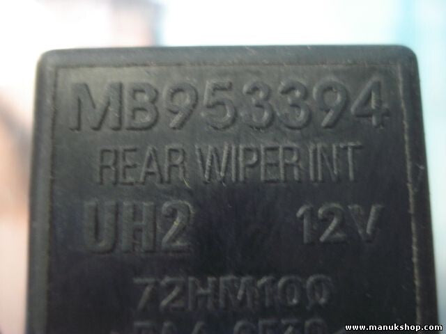 Relé Mitsubishi Carisma Volvo V40 Bj. 96-00 MB953394 72HM100
