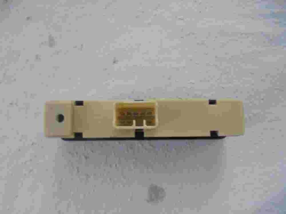 mando botonera elevalunas Suzuki Vitara 3799060A00