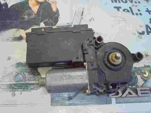 motor elevalunas trasero izquierdo Audi A4 S4 8E0959801A 5WK47009EBF 105848108