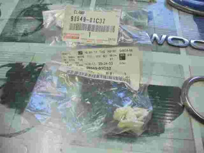 Morsetto Toyota Land Cruiser Prado 9094901C32 90949-01C32