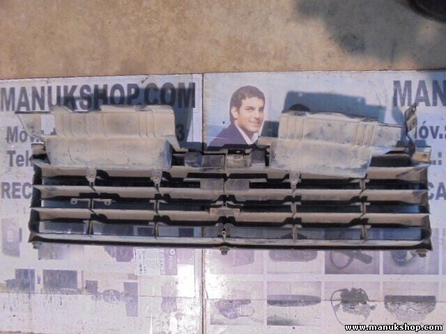 Parrilla rejilla frontal delantera Mitsubishi MB645720/2 MB645720 MMC