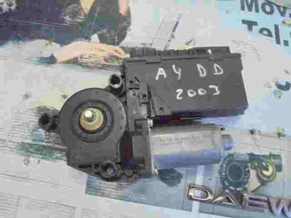 motor elevalunas delantero derecho Audi A4 B6 8E1959802B 5WK47006FBF 105841108
