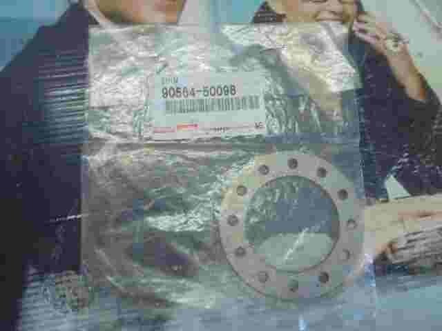 1 unidad Shim  Toyota Land Cruiser Prado 90 9056450098 90564-50098