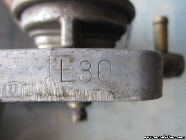 Soporte del filtro de aceite Nissan Terrano II R20 2.7 TDi 4WD 1996-2007 92 KW,