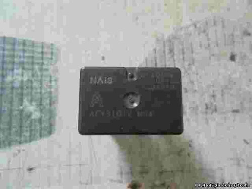 Relé  Renault Nissan Mitsubishi Panasonic ACV31012 M04