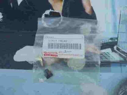 Toyota 4Runner Camry 8310114040 83101-14040 83101 14040