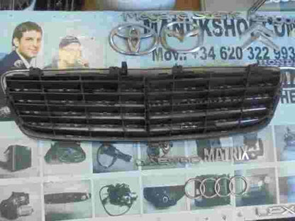Parrilla rejilla frontal delantera Mercedes-Benz C-Class W203 A2038800183