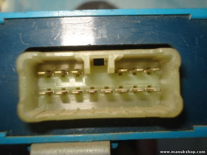 Unidad de control de antena Mitsubishi Pajero MB921337 165000-2060