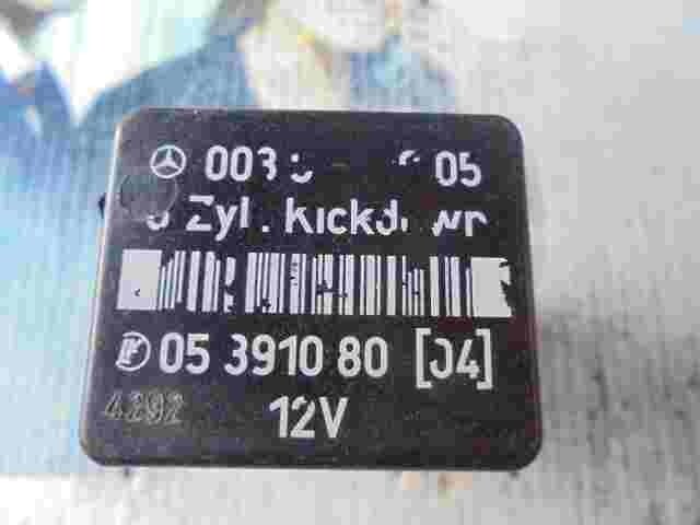 Relè kickdown disconnessione Mercedes-Benz W124 0035454905 LK 05391080 (04)