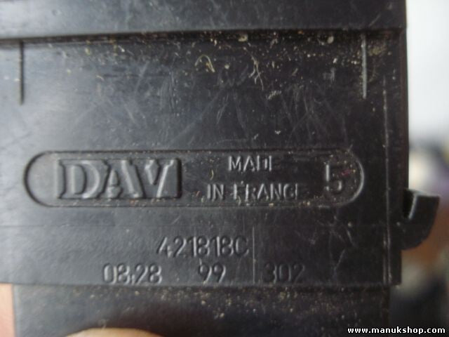 Interruptor del cierre centralizado Renault Clio II 1 2 421818C DAV