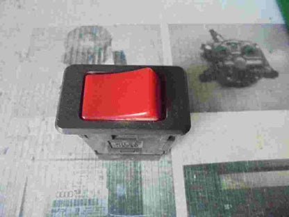 Interruptor de emergencia warning Nissan Terrano WD21 I Pathfinder NILES