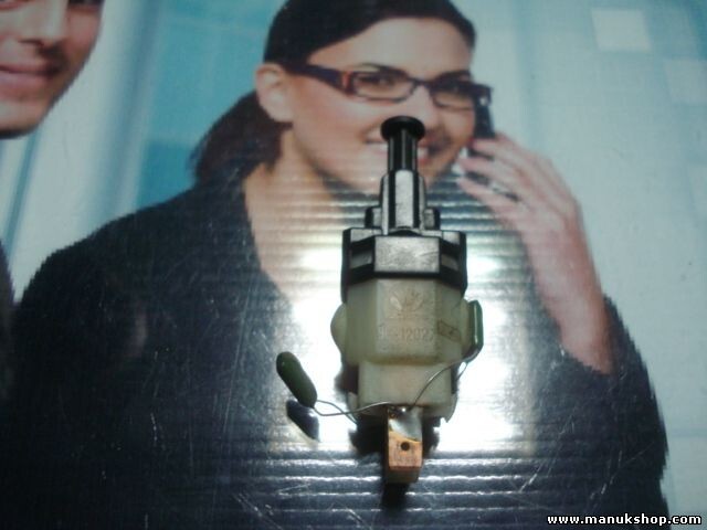 Interruptor de la luz de freno Chevrolet Lanos 96212027