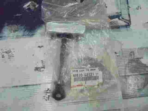 Freno de puerta trasera Izquierda Toyota Auris E15 2006-2012 6861002121