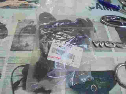 Supporto laterale paraurti posteriore Toyota Yaris P13 521550D220 52155-0D220