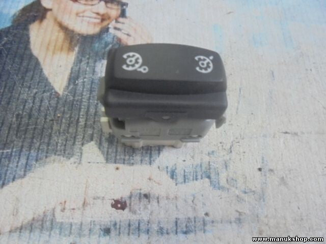 Interruptor Renault Kangoo Laguna Megane 28082 02 107841 179028A 8200025895