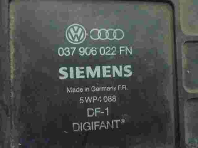 Centralita VW Volkswagen Passat B3/B4 037906022FN 037 906 022 FN SIEMENS 5WP4088