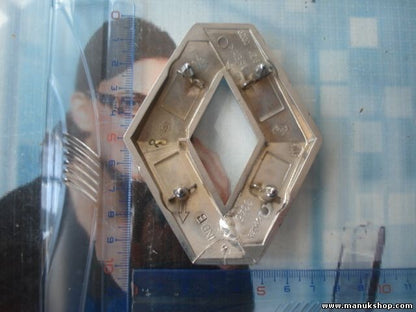 Emblema Renault Scénic II JM0/1_ 2003/06-2009/12 8200145816 7 cm. x 10 cm.