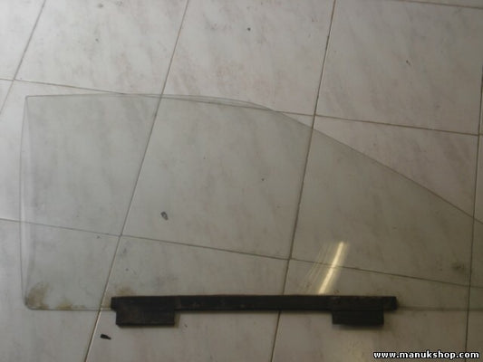 Vetro porta anteriore destra Porsche 924 TP0978240002 TP 09 78 240 002