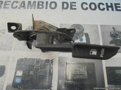 Serratura di apertura coperchio serbatoio Nissan PickUp (D22)