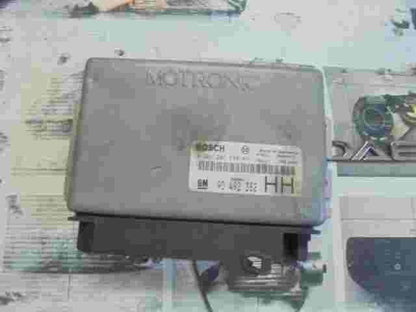 Centralita del motor Opel Omega 90492382 GM 90 492 382 HH 90492382HH 0261203588
