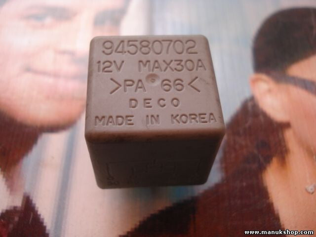 Relé  Daewoo Chevrolet 94580702 MAX30A 12V
