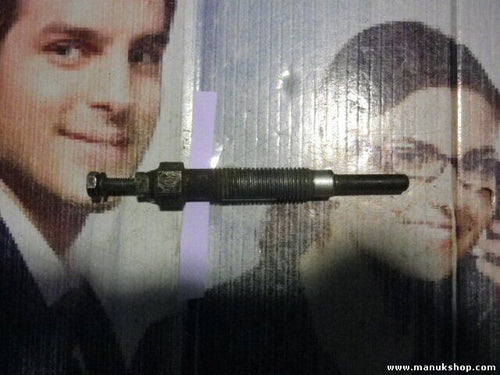 Bujía de precalentamiento Mitsubishi Montero 2.5 Y-11511 12V 8961