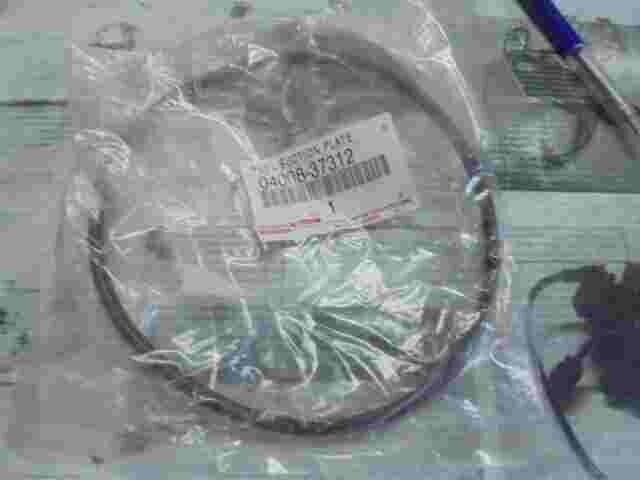 Gasdruckfeder Fuel Suction Plate  Toyota Lexus 0400837312 04008-37312