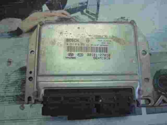 Centralita Hyundai Elantra 3910127010 BOSCH 0281010576 66XMI010 26TA0297