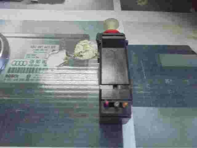 Interruptor de emergencia warning Opel Astra G 90590574