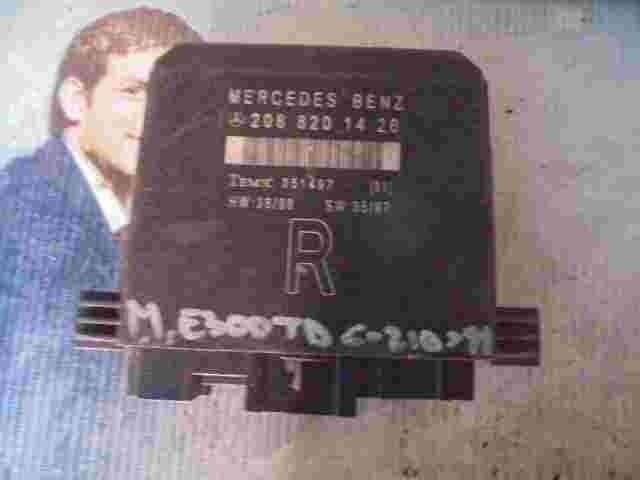 Unità di controllo porta Mercedes-Benz W210 W208 2088201426 TEMIC 351497 R