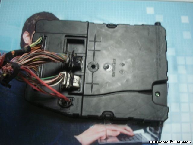 Modulo de control de la carrocería UCH Renault Megane S118400140F 8200433201