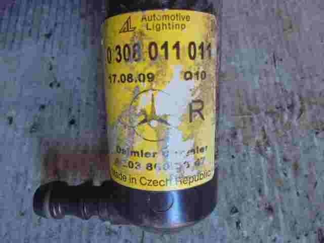 Limpieza de faros Mercedes-Benz C W203 A2038600647 Q04 0308011011  (R)