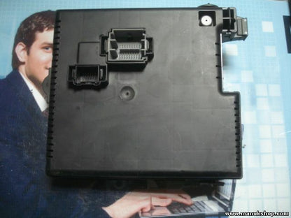 Caja de fusibles Volvo V70 S80 2,4 REM H 8676391 04W335 12217799 00004762183