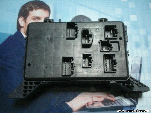 Caja de fusibles  Ford Mondeo 1S7T14A073AE 1S7T 14A073 AE
