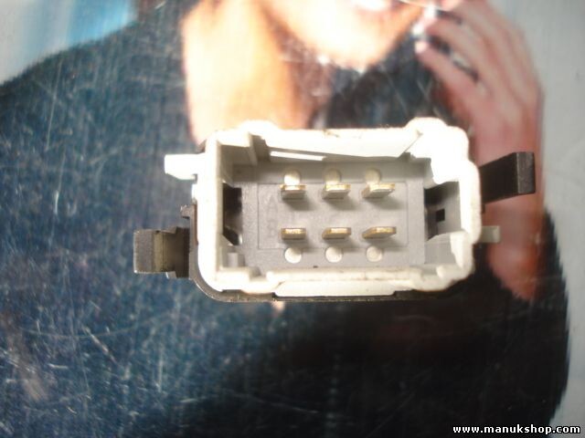 Interruptor del cierre centralizado Renault Laguna ESP 2648802 26488-02 003452B