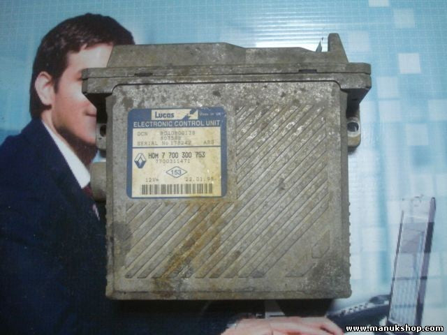 Centralita del motor Renault Trafic R04080013B 7700300753 80758B 7700311471