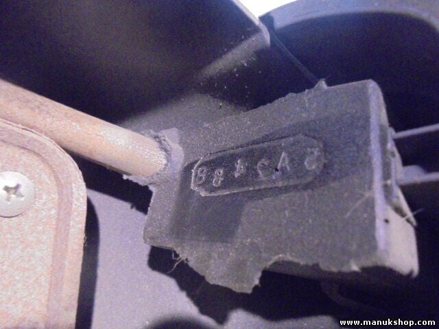 Volante Kia Sorento JC 2,5 CRD 2002-2009 211516241210 2115162 41210 211516-24121