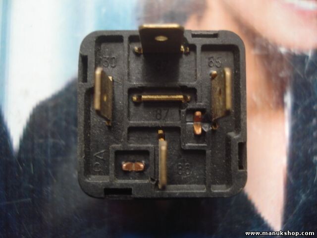 Relè Opel Omega 12V30A 03 447 012 03447012