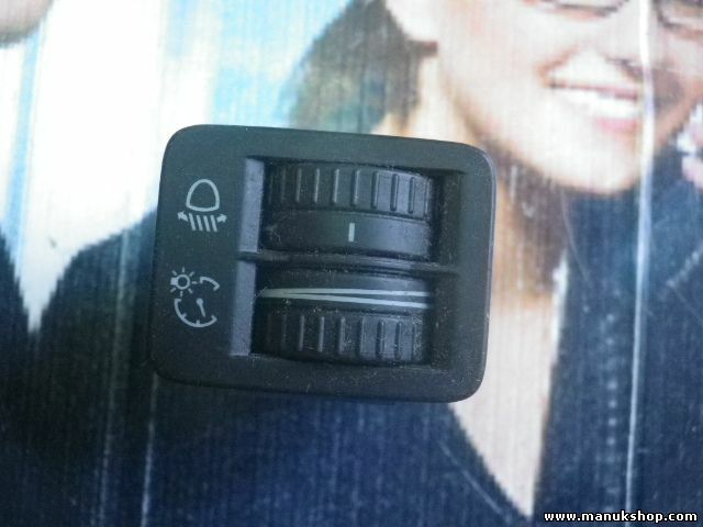 Interruptor de nivelación de faros  VW Passat / 3C0941333A 3C0 9413 33A