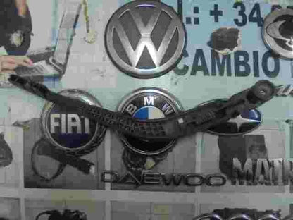 Brazo del limpiaparabrisas trasero Toyota Corolla E11 Mitsubishi 39873