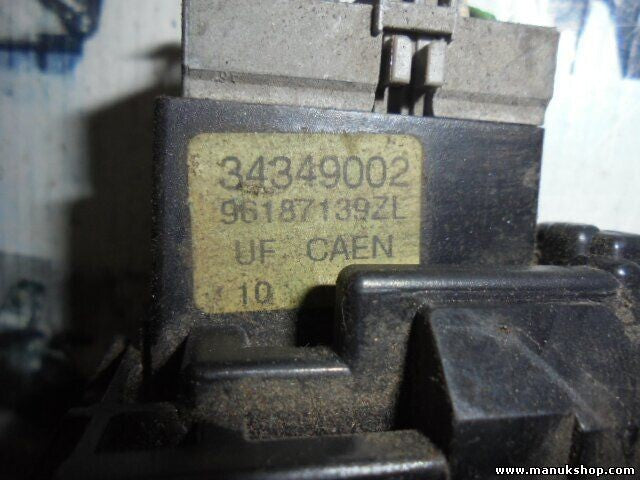 Mando limpia Peugeot 306 106 1997 61557109 61 55 71 09 34349002 96187139ZL