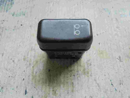 Interruptor Mercedes-Benz 0035458807 003 545 88 07 32032308 3203.2308