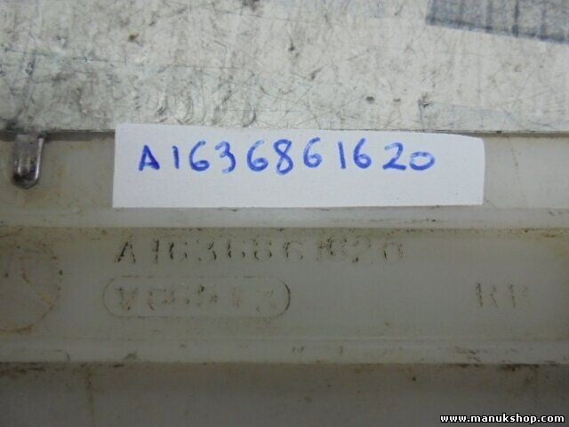 Estriberas taloneras acero trasero derecho Mercedes-Benz M-Klasse A1636861620