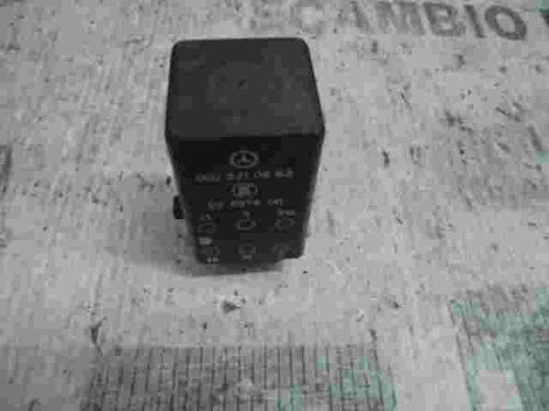 Relé del limpiaparabrisas Mercedes-Benz W123 W126 0008210863 LK 05897600