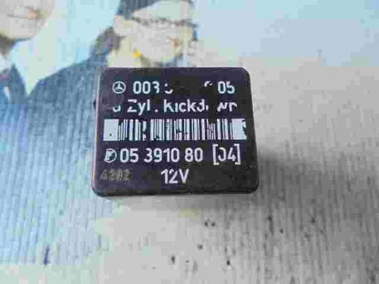 Relé Kickdown desconexión Mercedes-Benz W124 0035454905 LK 05391080 (04)