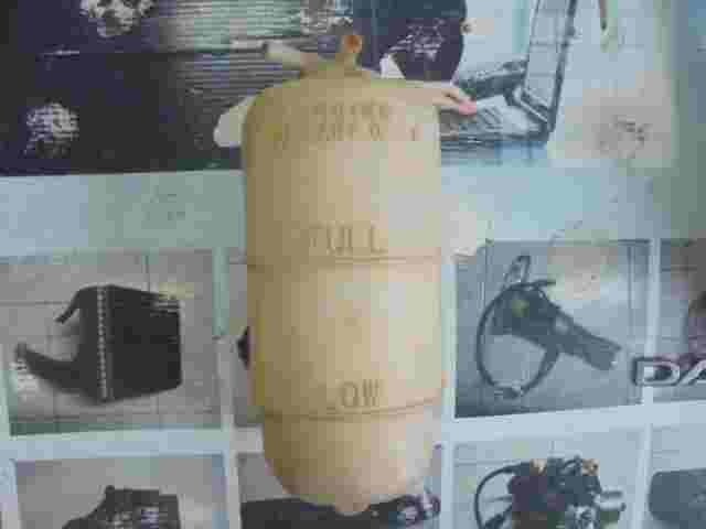 Deposito expansion Suzuki Vitara Cabrio SE TA 1.6 ENGINE COOLANT ONLY