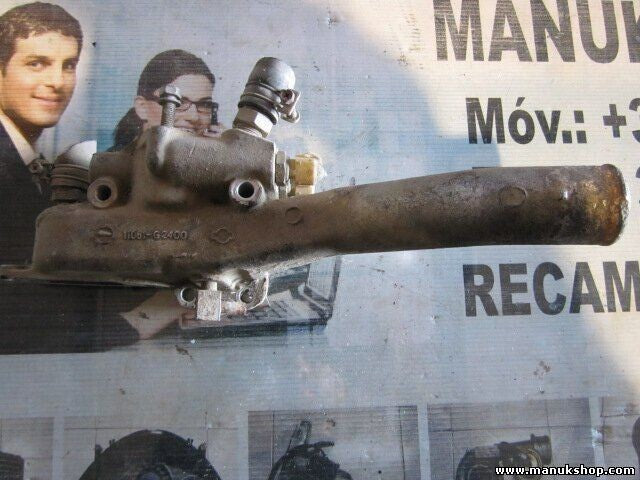 Caja del termostato Nissan Terrano Ford Maverick 2.7 TD 11061G2400 11061-G2400