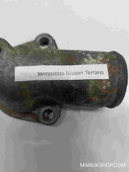 Caja del termostato  Nissan Terrano